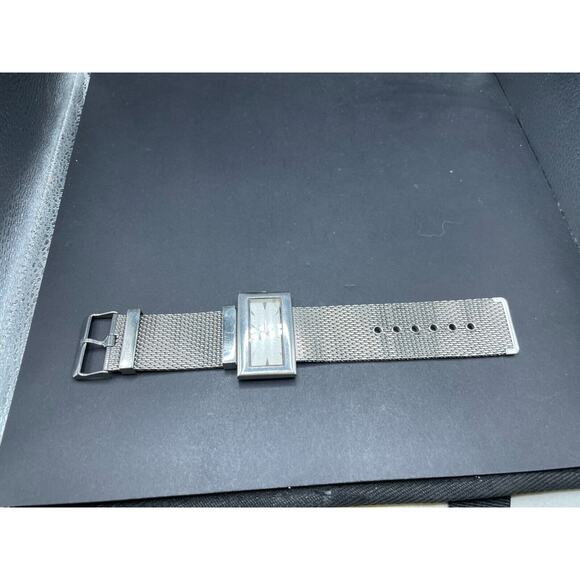Vintage Anya Ltd. Watch Silver Tone G2249 Rectangular Face Mesh Strap - Picture 10 of 10